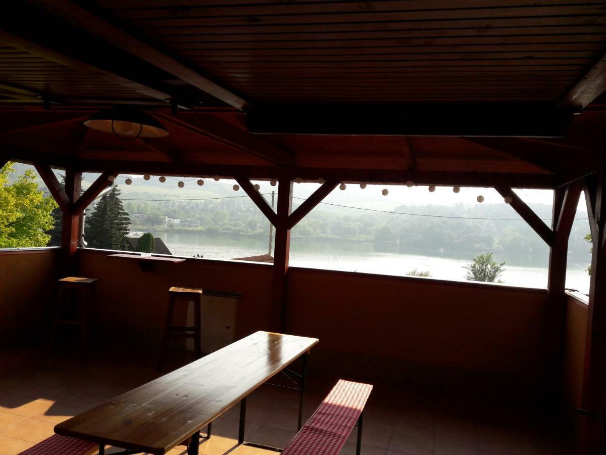 Apartment Terrace *